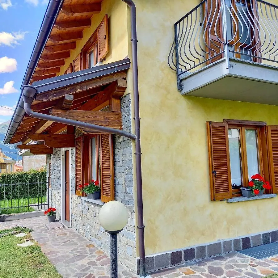 Comfortable Villa With Private Garden - Colico Center