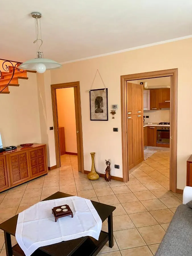 Comfortable Villa With Private Garden - Colico Center Italy