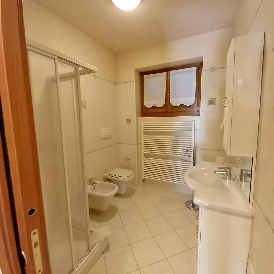 Comfortable Villa With Private Garden - Colico Center 0*,  Italy