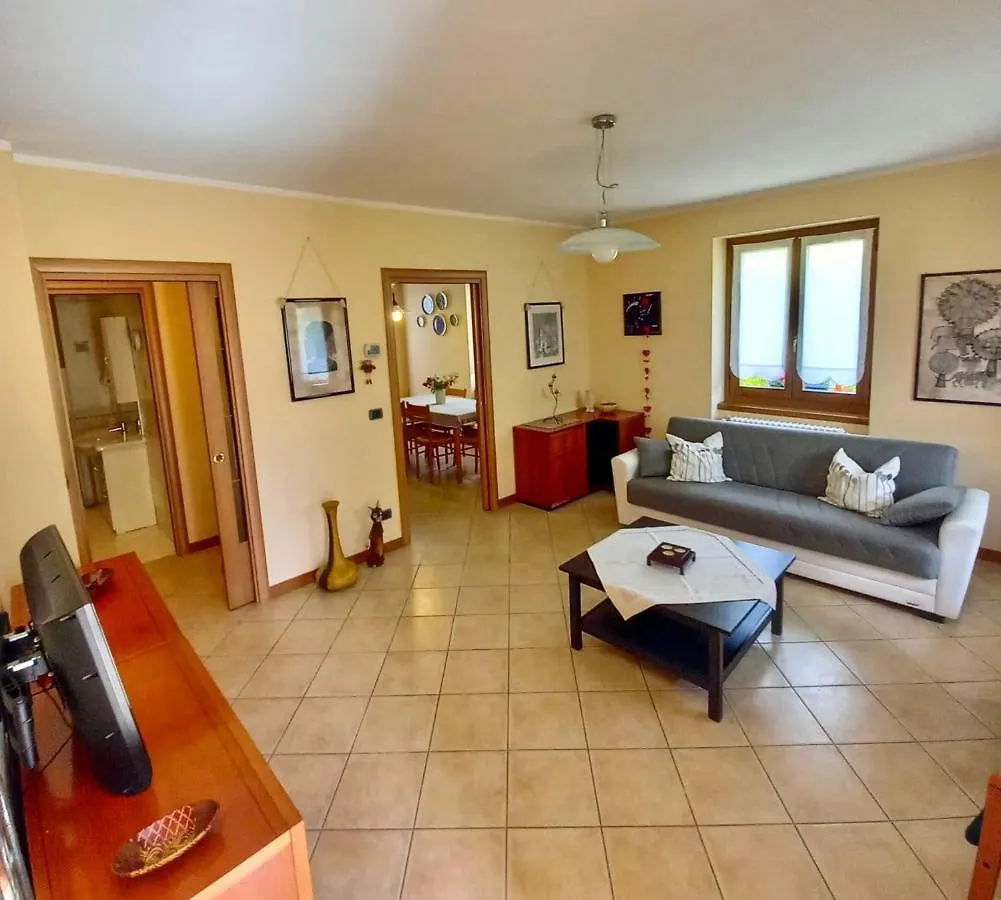 Comfortable Villa With Private Garden - Colico Center Holiday home