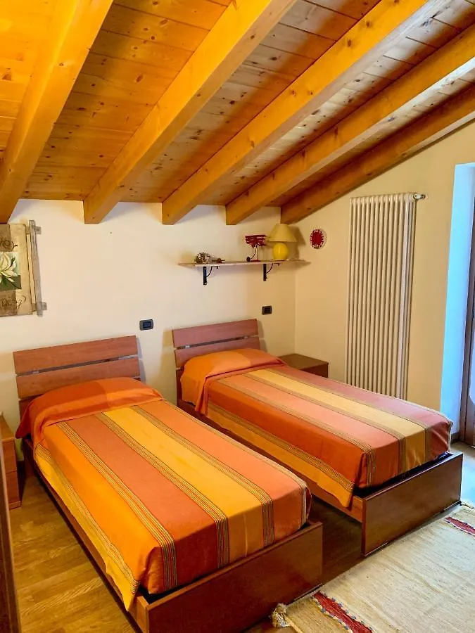 Holiday home Comfortable Villa With Private Garden - Colico Center